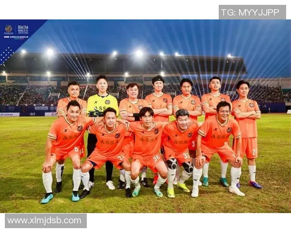 足球明星队颜值大比拼谁是场上最帅的球员引发热议